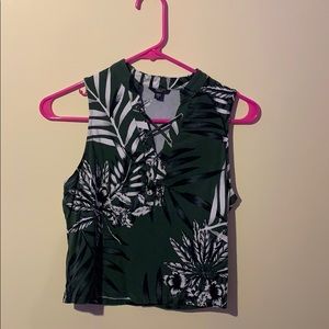 sleeveless top, V-neck, crossing strings